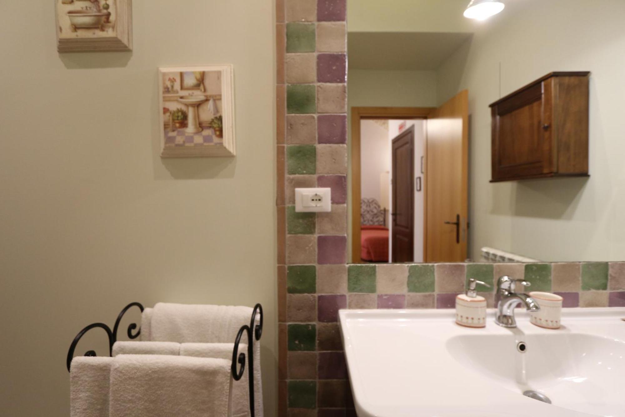 La Casina Colorata Hotel Assisi Eksteriør billede