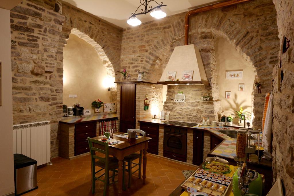 La Casina Colorata Hotel Assisi Eksteriør billede